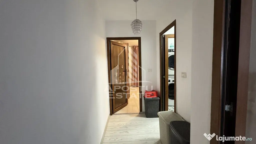 Apartament 3 camere semidecomandat , Zona Steaua - Timisoara (Timis)
