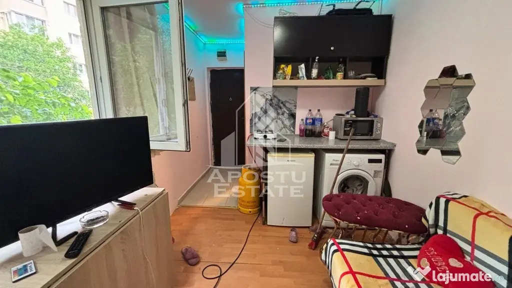 Garsoniera de vanzare in zona Complexului Studentesc, Timisoara, et 1 - Timisoara (Timis)
