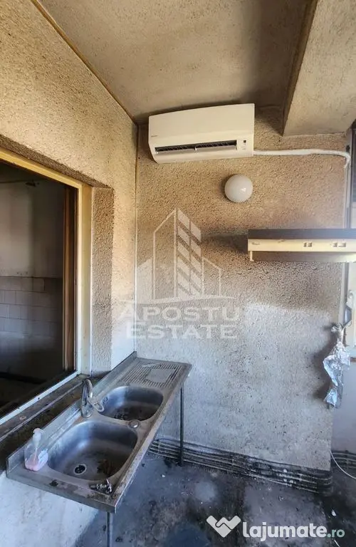 Apartament de vanzare in zona Complexului Studentesc, Timisoara,316 mp - Timisoara (Timis)