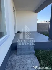 Duplex în Remetea Mare,zonă rezidențială ,poziționat pe colț .