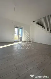Duplex în Remetea Mare,zonă rezidențială ,poziționat pe colț .