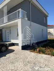 Duplex în Remetea Mare,zonă rezidențială ,poziționat pe colț .