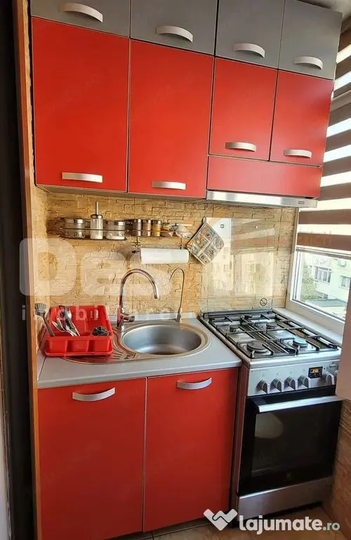De vânzare apartament de 2 camere, decomandat zona Inel 2 - Constanta (Constanta)