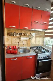 De vânzare apartament de 2 camere, decomandat zona Inel 2 