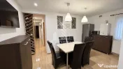 Apartament de vanzare cu 2 camere, zona Dambovita, Bloc cu lift 