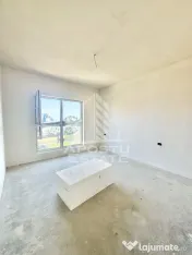 Penthouse cu 3 camere, dressing si terase de 50 mp la intrare in Giroc 
