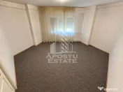 Apartament 2 camere, decomandate, etaj 5/6, garaj subteran, Aradului. 