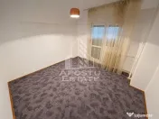 Apartament 2 camere, decomandate, etaj 5/6, garaj subteran, Aradului. 