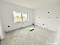Duplex de 110 mp utili cu 3 camere si teren de 309 mp - Mosn
