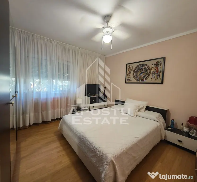 Apartament de vanzare cu 3 camere si 2 bai, decomandat, zona Lipovei - Timisoara (Timis)