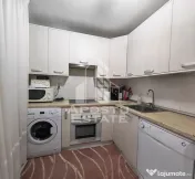 Apartament de vanzare cu 3 camere si 2 bai, decomandat, zona Lipovei