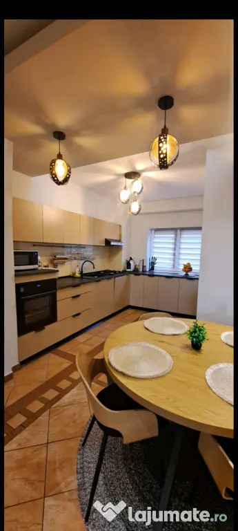 Apartament 3 camere | Amenajat cu designer | Renovare 2025 | - Timisoara (Timis)
