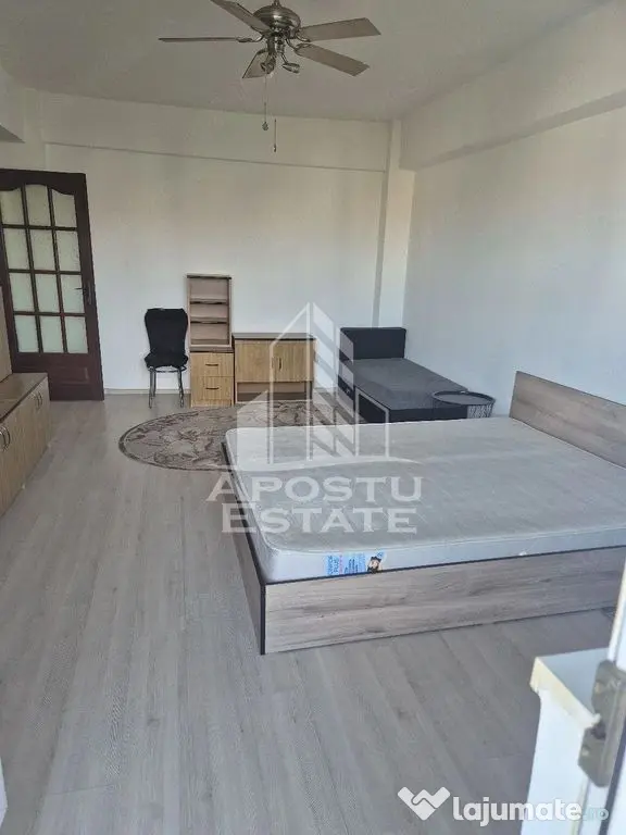 Apartament cu o camera de vanzare, lift, zona Soarelui, Timisoara - Timisoara (Timis)