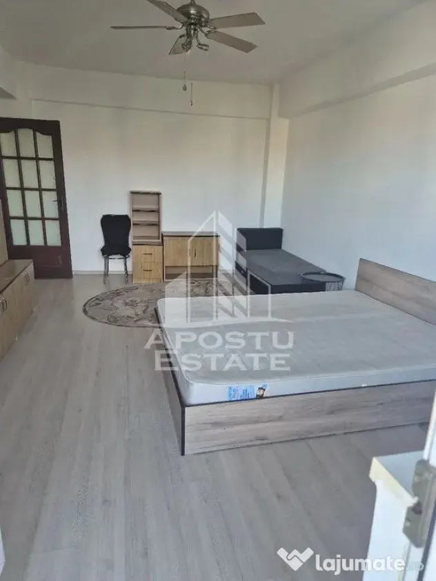 Apartament cu o camera de vanzare, lift, zona Soarelui, Timisoara - Timisoara (Timis)