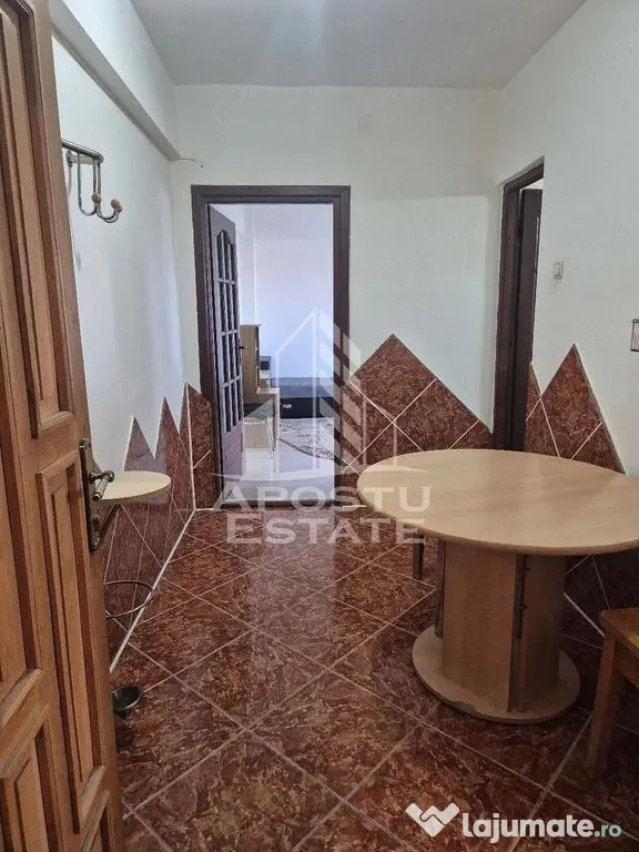 Apartament cu o camera de vanzare, lift, zona Soarelui, Timisoara - Timisoara (Timis)