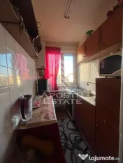 Apartament de vanzare cu 4 camere, centrala proprie, Dacia, Timisoara 