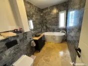 Apartament 3 camere 72 mp 
