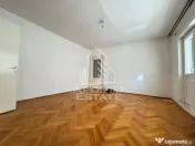 Apartament cu 3 camere, decomantat, etajul 2 , zona Spitalul Judetean 