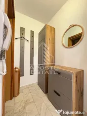 Apartament cu 3 camere, decomantat, etajul 2 , zona Spitalul Judetean 