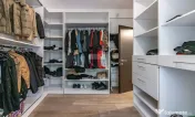 Apartament cu 4 camere de vanzare în Bucurestii Noi, metrou, curte70mp