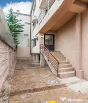 Apartament cu 4 camere de vanzare în Bucurestii Noi, metrou, curte70mp