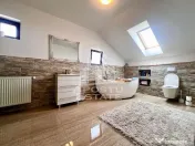 Casa 4 camere de vanzare, 2 bai, teren 535 Mp, Mosnita Noua 