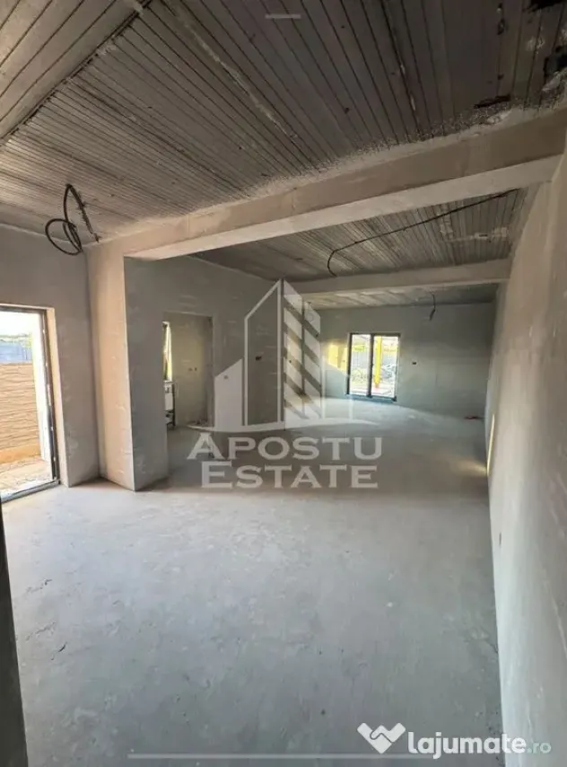 Duplex de vanzare cu 3 camere si 2 bai, Sag, Timis - Sag (Timis)