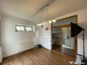 Vila P+2E, 6 camere, 3 bai, garaj dublu, zona Lipovei
