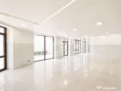 De vanzare spatiu zona Neptun pentru horeca, clinica, showroom, banca 
