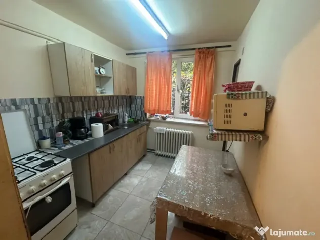 Apartament 3 camere, 54.26 mp, zona Bd. Nicolae Titulescu - Craiova (Dolj)
