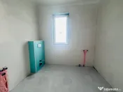 Duplex zona foarte buna- 4 camere si 3 bai - Mosnita Noua