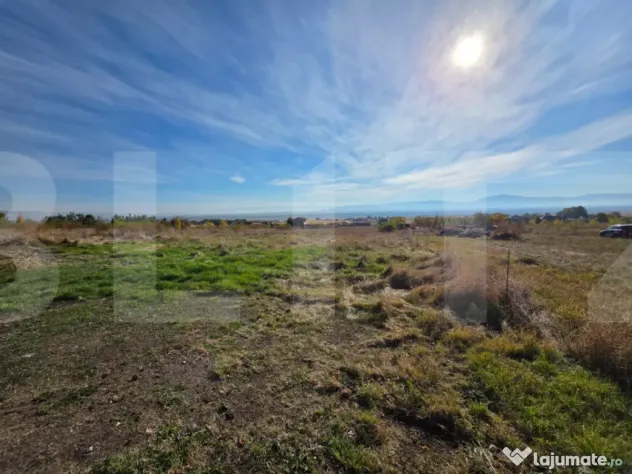 Teren intravilan cu vedere panoramica, in zona Salomer - Sancraiu (Covasna)