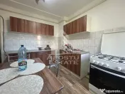 Apartament cu 2 camere de inchiriat, centrala proprie, zona Dambovita