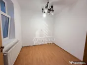 Apartament 3 camere de inchiriat,la casa cu curte,Mehala