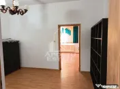 Apartament 3 camere de inchiriat,la casa cu curte,Mehala