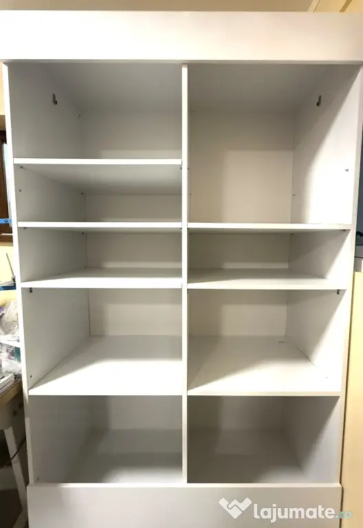 Scaune si Mobilier