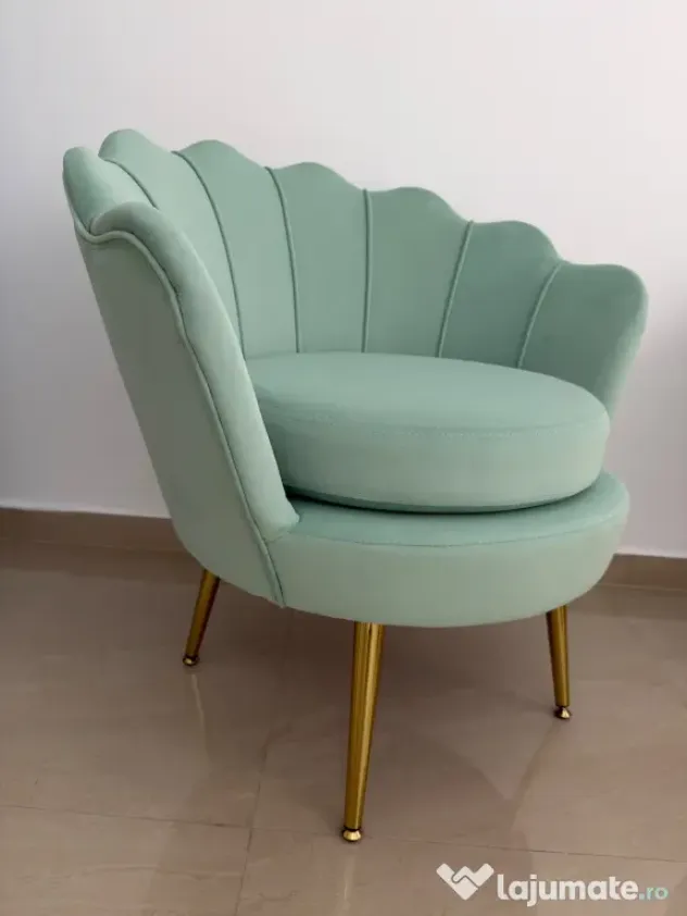 Scaune si Mobilier