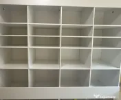 Scaune si Mobilier