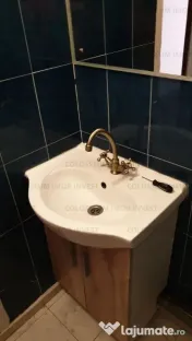 Camera de camin cu baie -zona Piata Astra