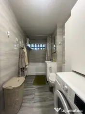 Apartament, 3 camere, 64 mp utili, garaj, decomandat - Piat
