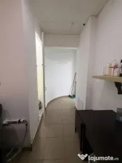 Spatiu Comercial - PACII, 2 camere, 30 mp, vad pietonal/ str