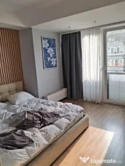 Apartament 3 camere, semidecomandat, 88 mp utili, terasa, et 