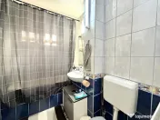Apartament spatios, 3 camere, 65 mp utili, etaj 4- zona Cir 