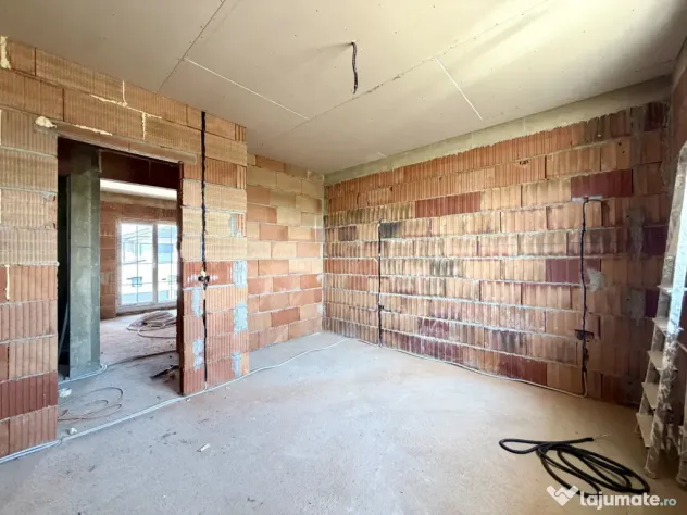 Duplex modern cu 3 camere, 70 mp utili, 350 teren - Sanandre - Sanandrei (Timis)