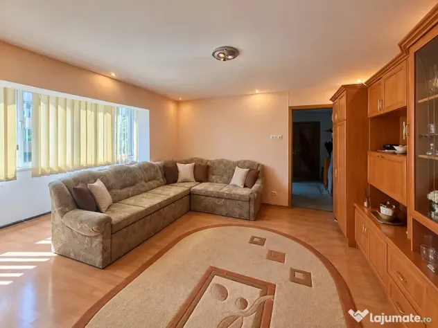 Apartament 2 camere, etaj 3, semidecomandat, zona Dambovita- - Timisoara (Timis)