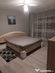 Inchiriere Apartament 3 camere semidecomandat, 60 mp,Eroilor