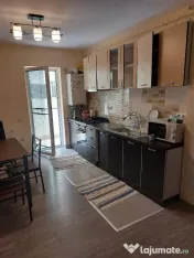 Inchiriere Apartament 3 camere semidecomandat, 60 mp,Eroilor 