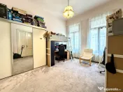 Casa cu 4 camere, 136 mp utili, curte comuna - Zona Centrala 