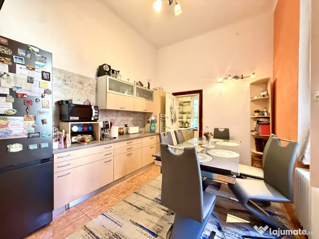 Casa cu 4 camere, 136 mp utili, curte comuna - Zona Centrala - Timisoara (Timis)