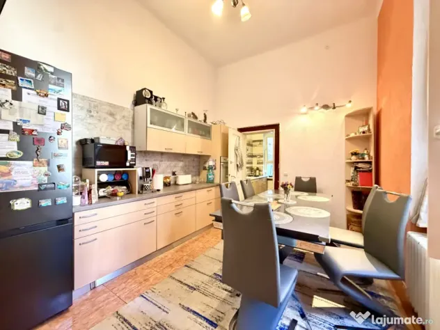 Casa cu 4 camere, 136 mp utili, curte comuna - Zona Centrala - Timisoara (Timis)